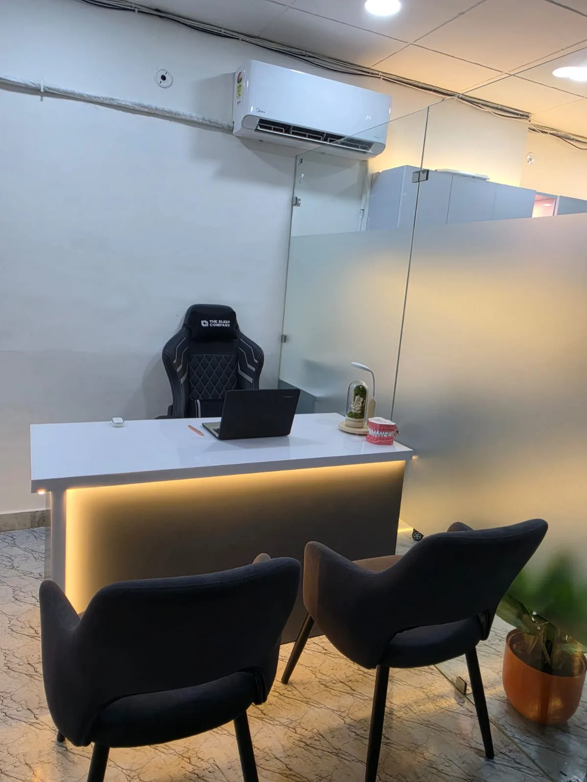 Consultation desk at ORO 360 Smile Centre